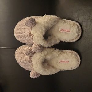 Aerosoles Light Purple Plush Slippers - Size 5-6